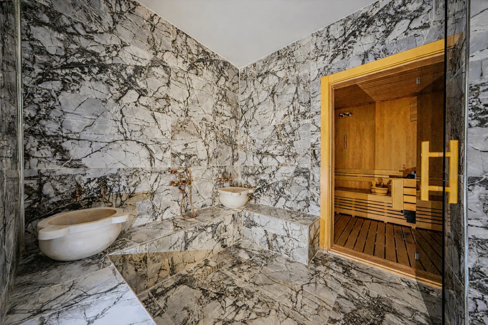5+1 Villa with Pool, Sauna, and Turkish Bath in Özyörem Site
