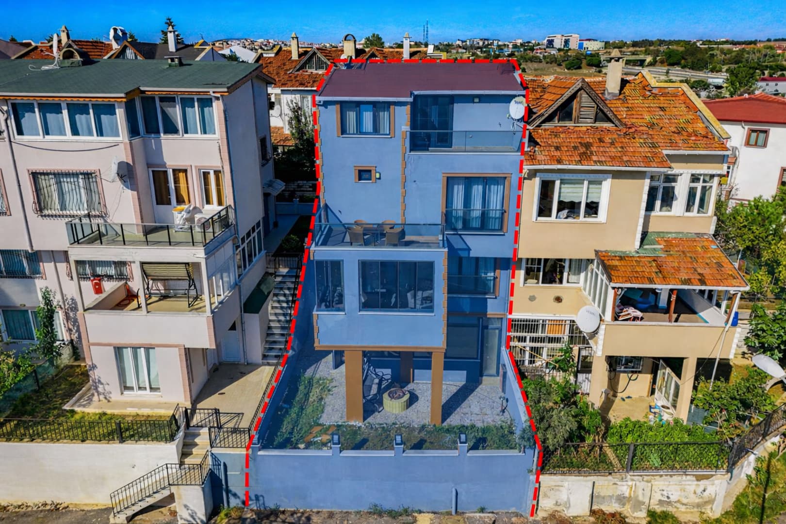 5+1 Villa with Pool, Sauna, and Turkish Bath in Özyörem Site