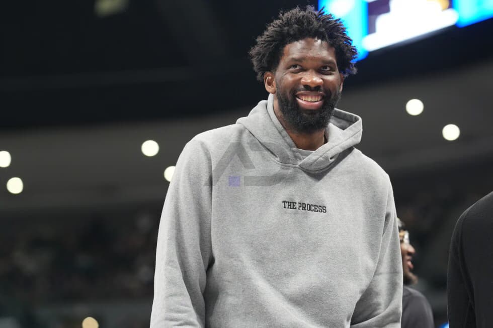 Новая травма Джоэла Эмбиида усложнила цели "76ers" в плей-офф