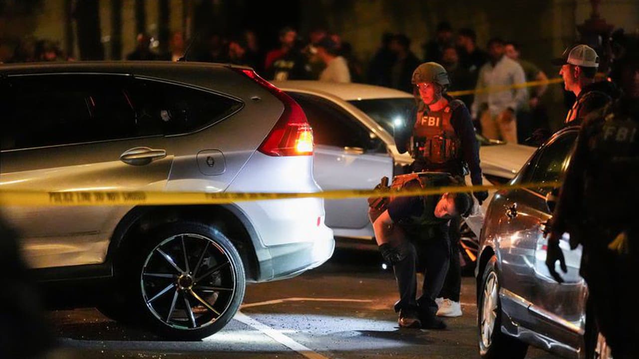 ICE shoots man in car with child in NYC; Mamdani: ‘Abolish ICE’