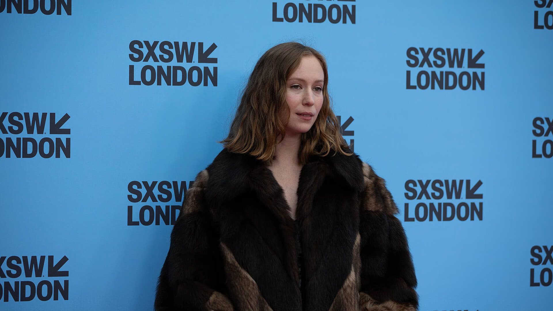 Actress Hannah Einbinder detained at anti-Netanyahu protest in New York