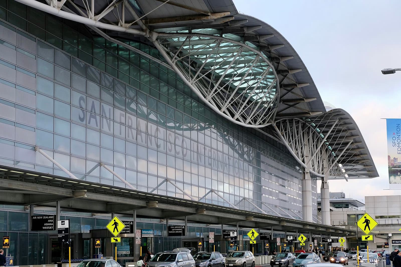 Green card holders held for days at SFO as San Francisco presses CBP