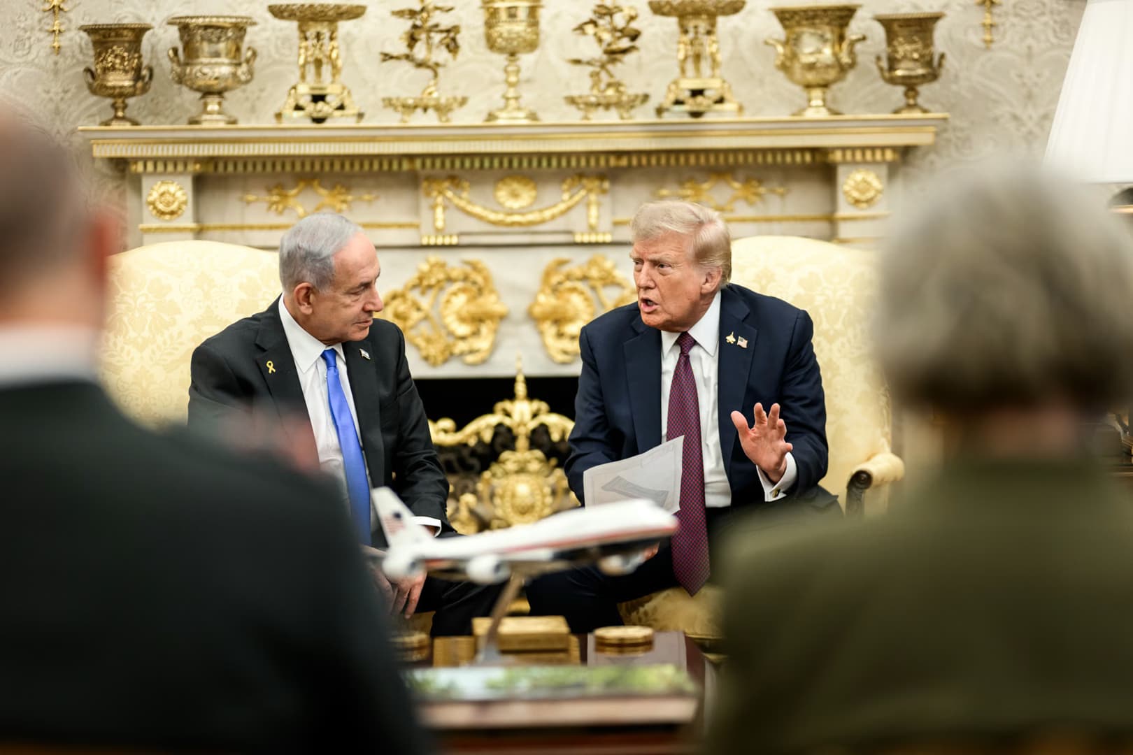 Trump gives Netanyahu ‘complete and total endorsement’ nine days before Israeli vote