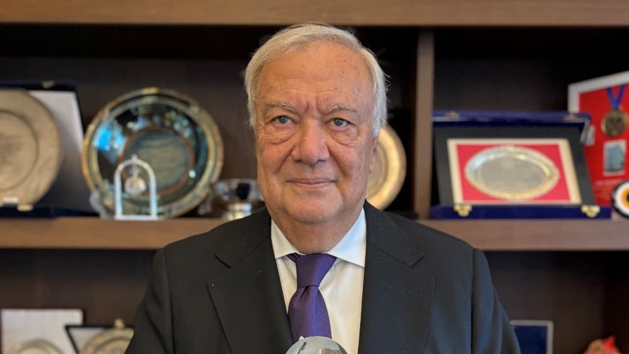 Neurosurgery’s Golden Neuron goes to Turkish surgeon Necmettin Pamir