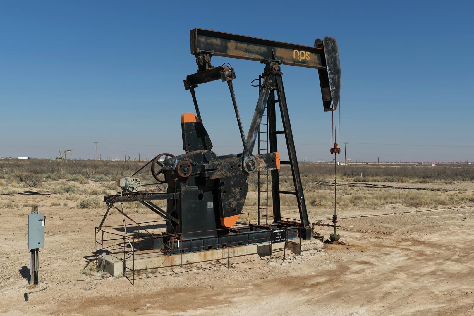 Трамп объявил нефть необходимой для обороны США