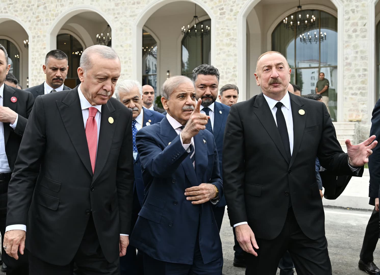 Pakistan, Türkiye ve Suudi Arabistan'la Mekke savunma anlaşmasını onayladı