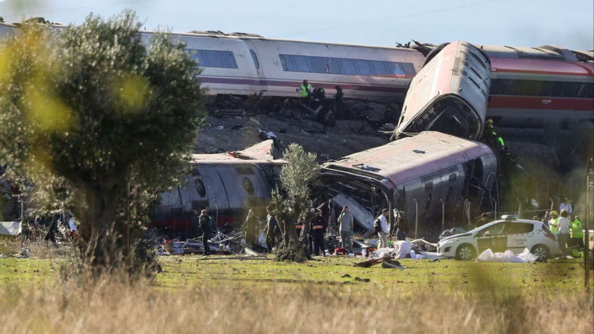 İspanya'nın merkezinde iki hızlı tren çarpıştı, en az 46 kişi öldü