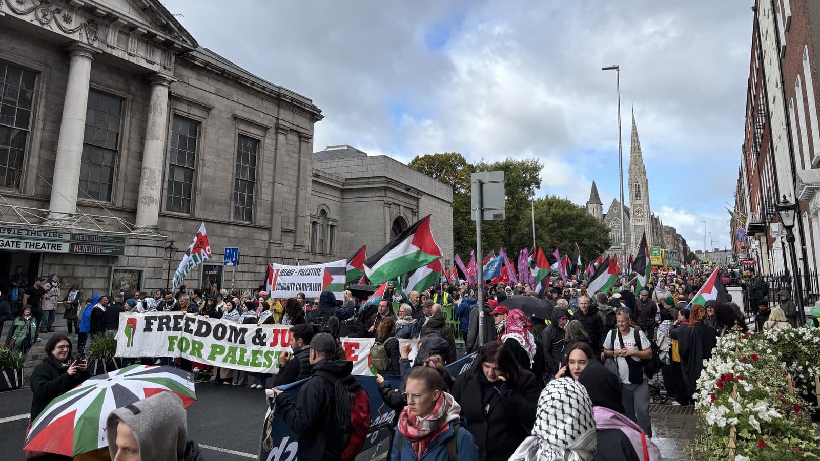Tens of thousands march for Palestine in Global Day of Action
