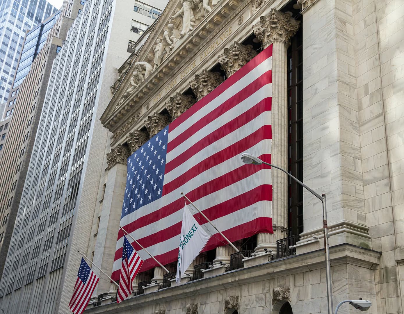 Global bond yields move ahead of U.S. data releases