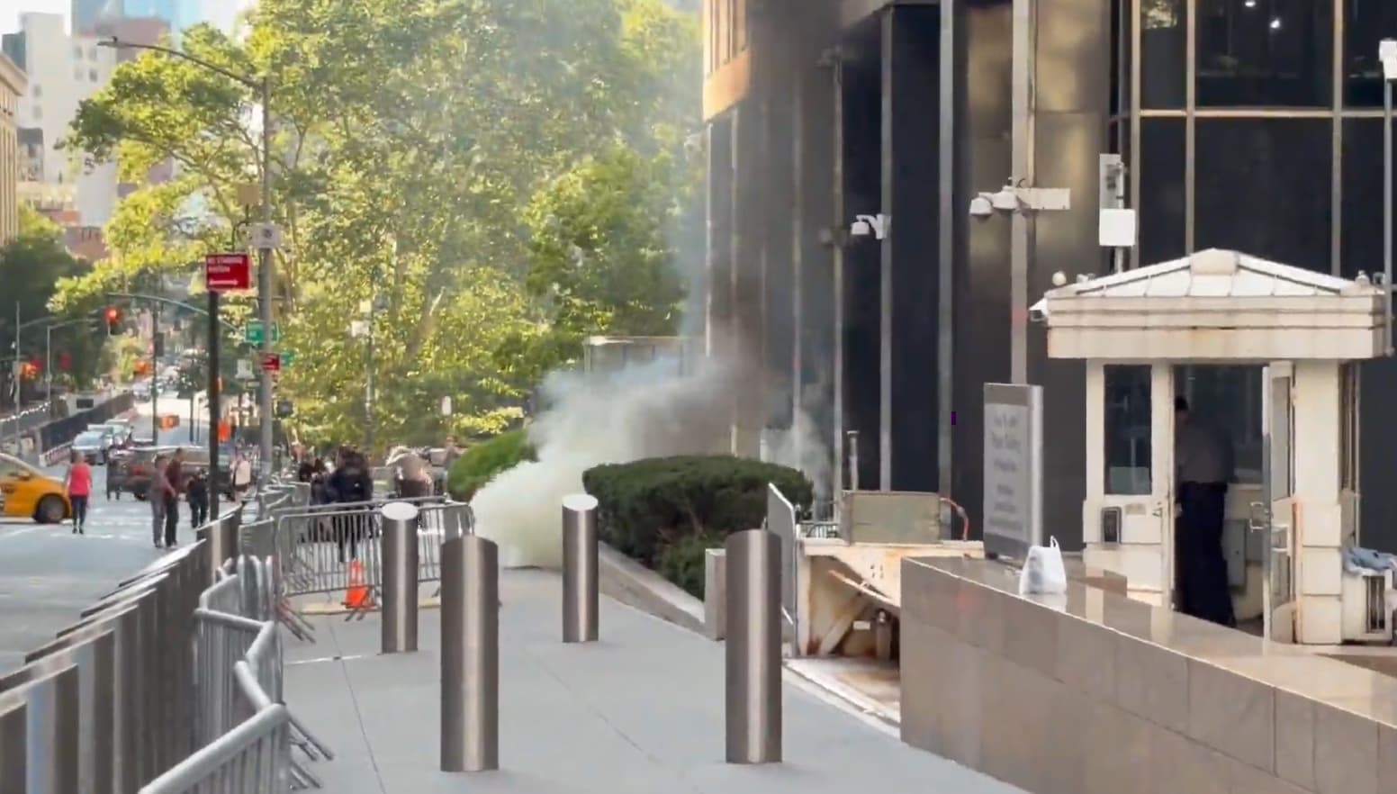 Explosion, gunfire outside Federal Plaza in New York; building evacuated
