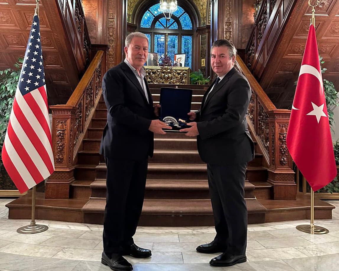 Hulusi Akar and delegation visit Turkish Ambassador Sedat Önal in Washington