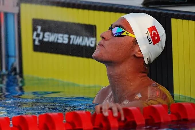 Turkish Olympic finalist Kuzey Tunçelli wins first college race for Texas