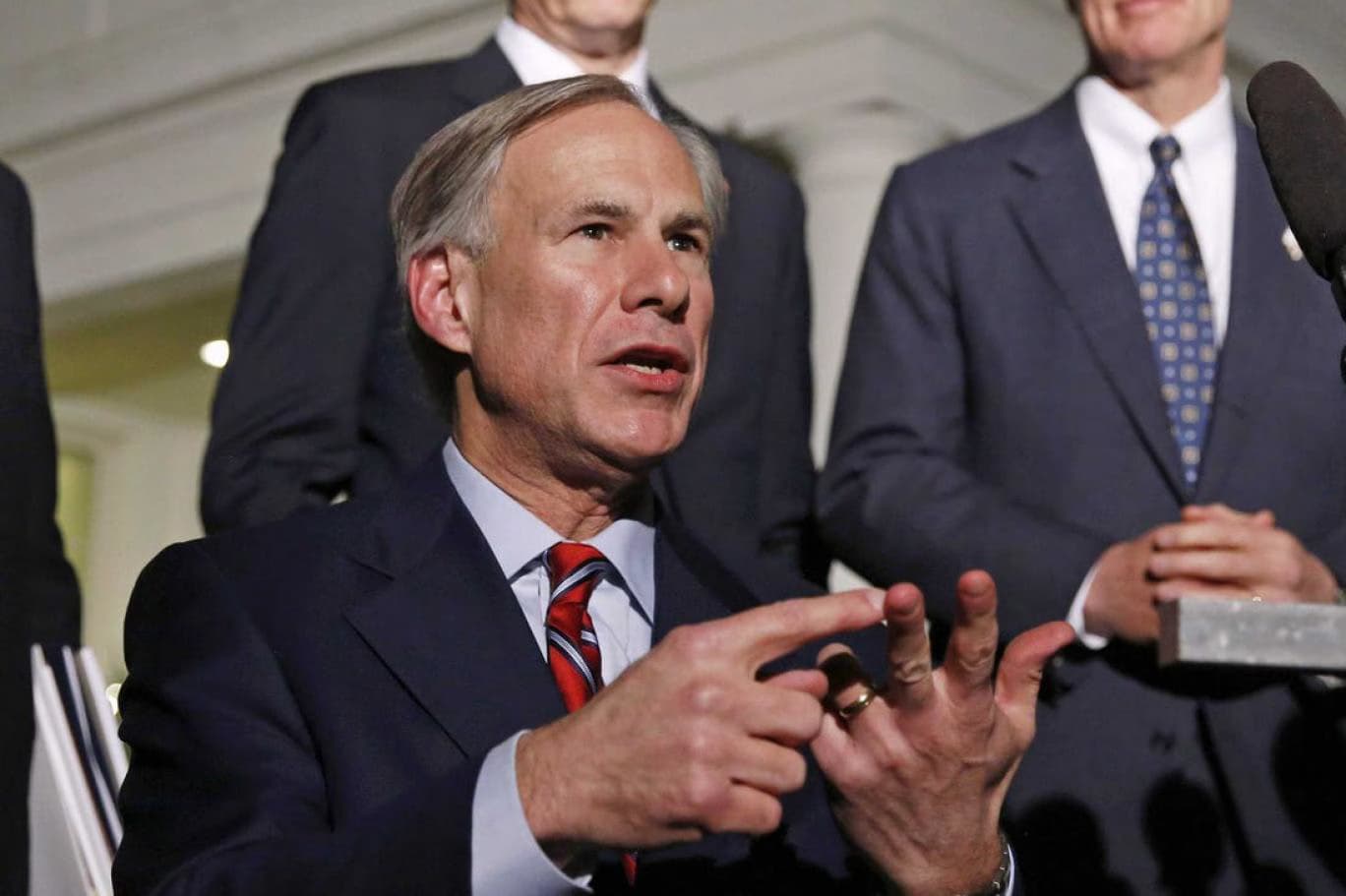 Texas Gov. Abbott opposes ablution facilities plan at Dallas airport