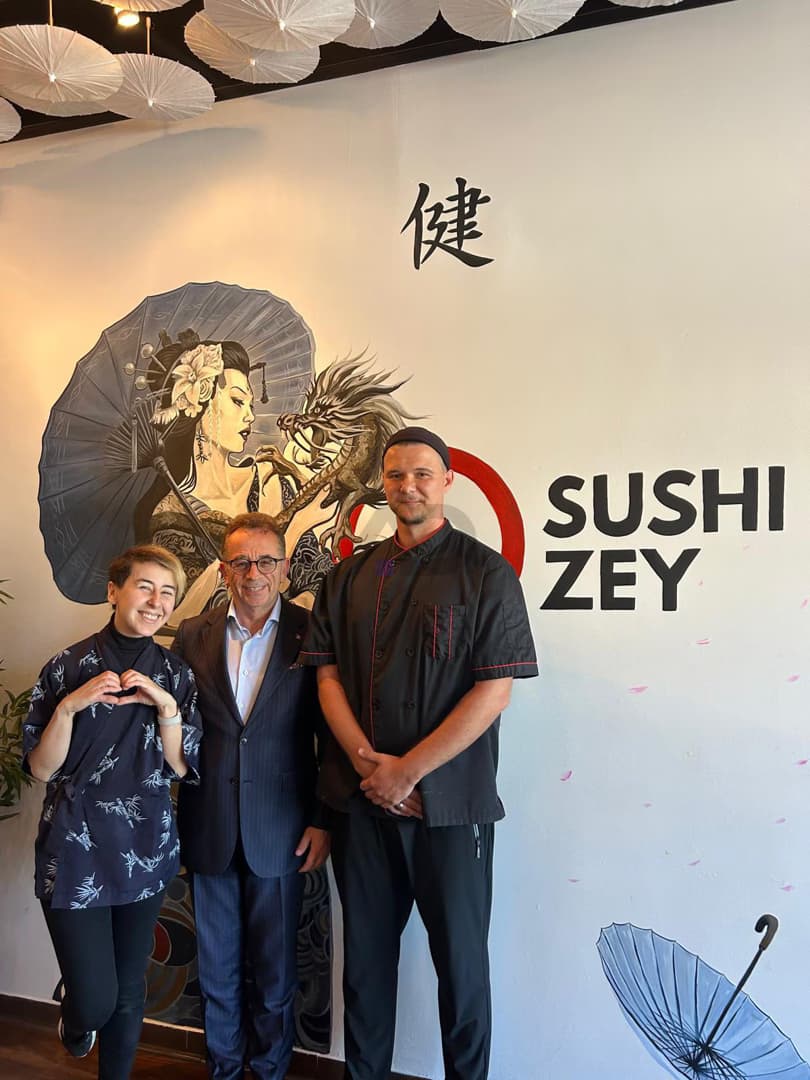 Turkish Consulate General in Miami Visits Sushi Zey Restaurant in Aventura